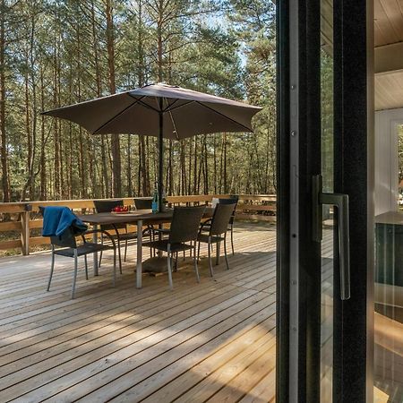 Lovely Home In Nexo With Kitchen Exteriör bild