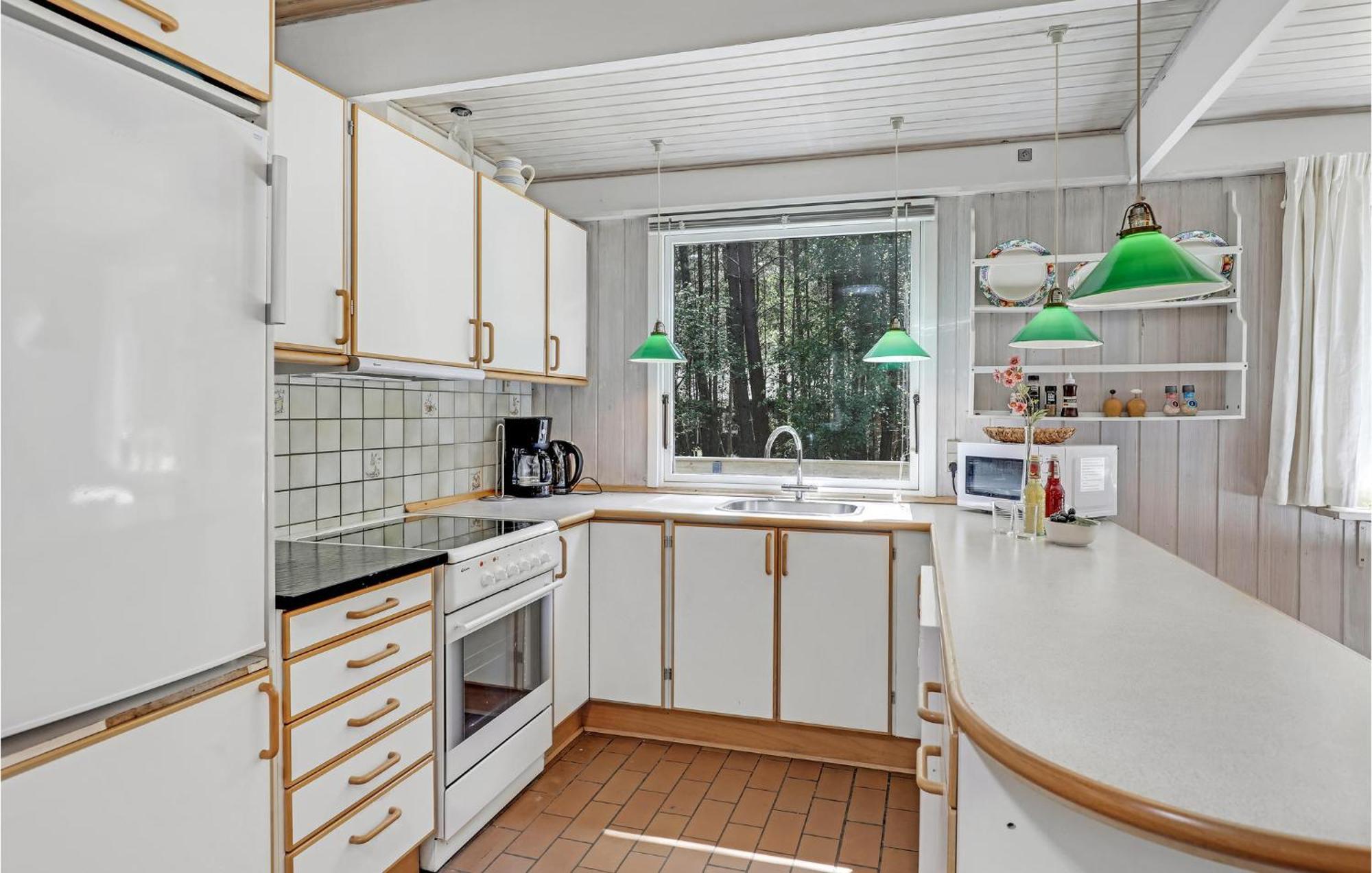 Lovely Home In Nexo With Kitchen Exteriör bild