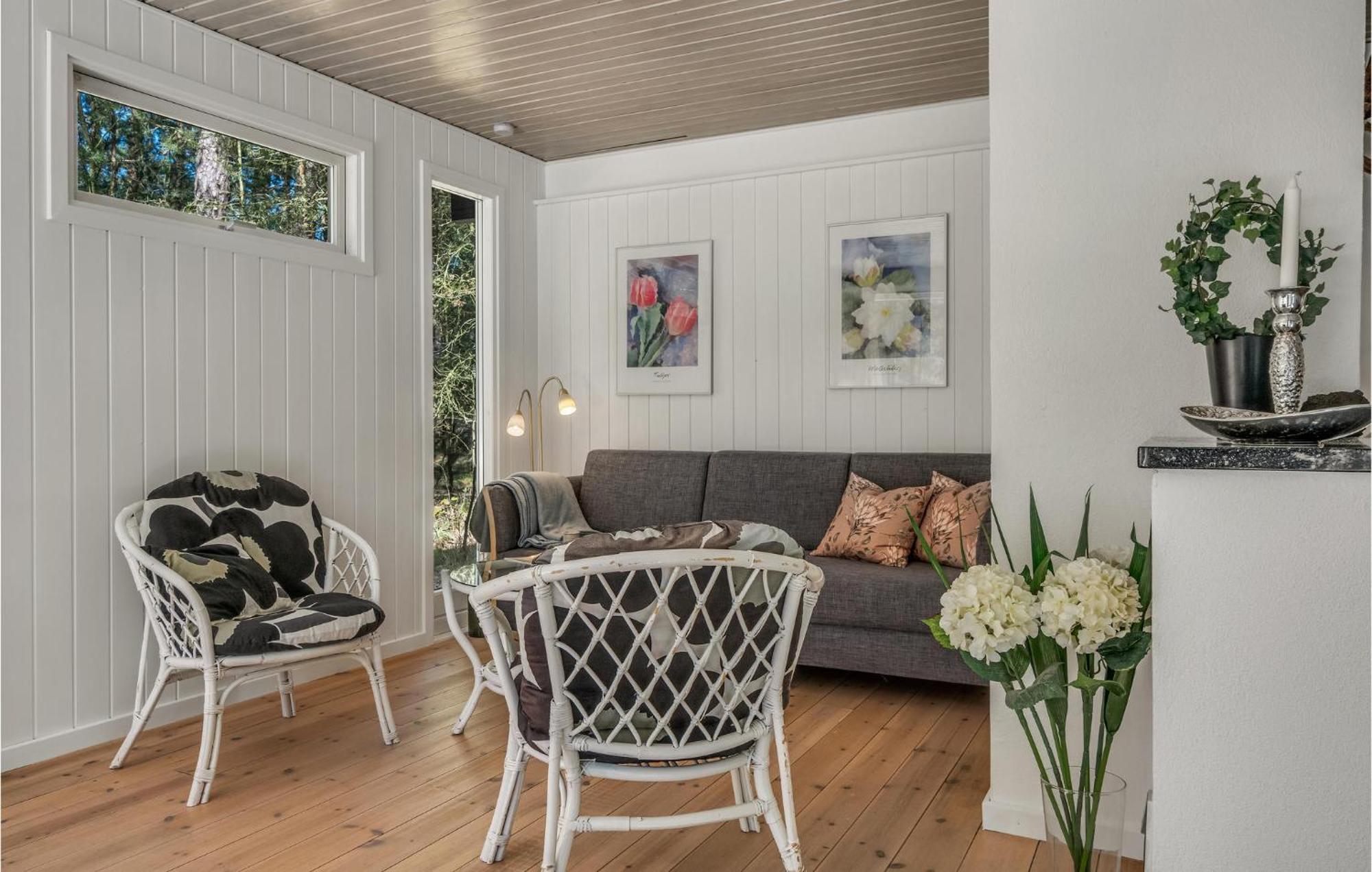 Lovely Home In Nexo With Kitchen Exteriör bild